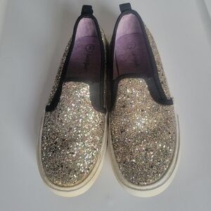 Girl gold sparkle black slip on sneakers Size 3 CAT AND JACK